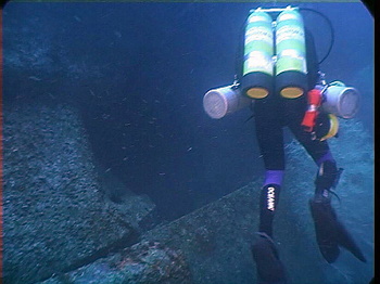 Rod survey starboard torpedo hole
